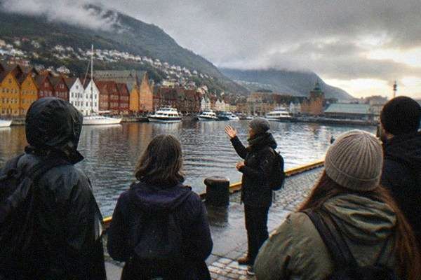 Past & Present, 2-Hour Walk, Bergen